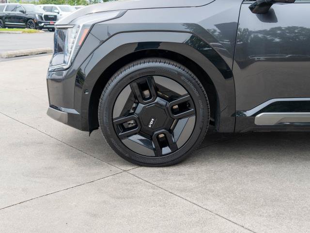 Certified 2024 Kia EV9 GT-Line AWD/4WD image 34