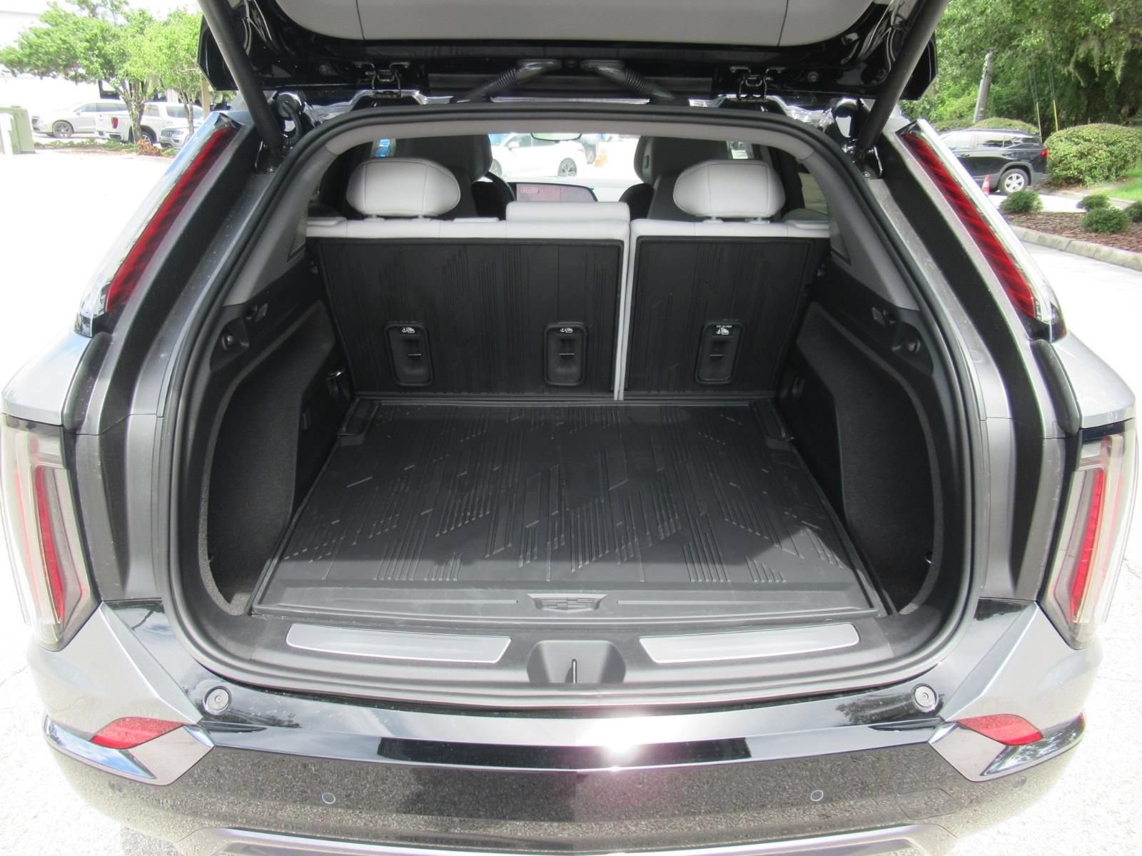 New 2027 Cadillac Optiq Sport RWD image 17