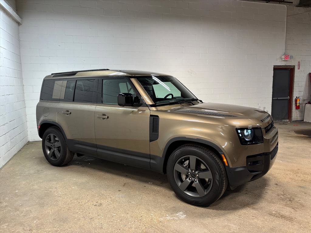 Used 2026 Land Rover Defender 110 S image 5