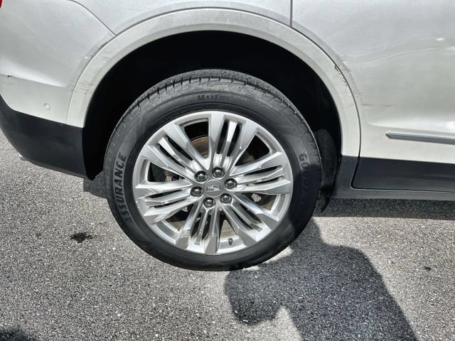Used 2018 Cadillac XT5 Premium Luxury w/ Driver Assist Package AWD/4WD image 20