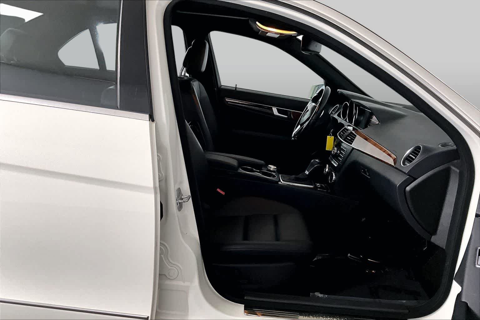 Used 2012 Mercedes-Benz C 300 4MATIC Sedan image 8