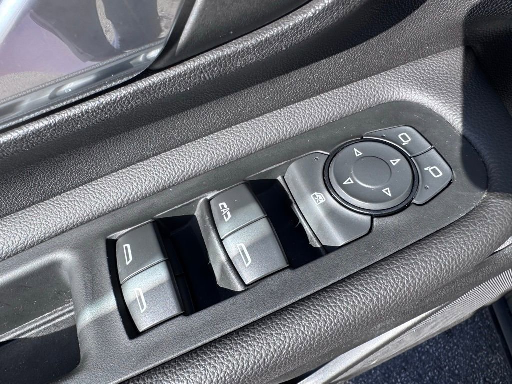 Used 2022 GMC Terrain SLE w/ Driver Convenience Package image 26