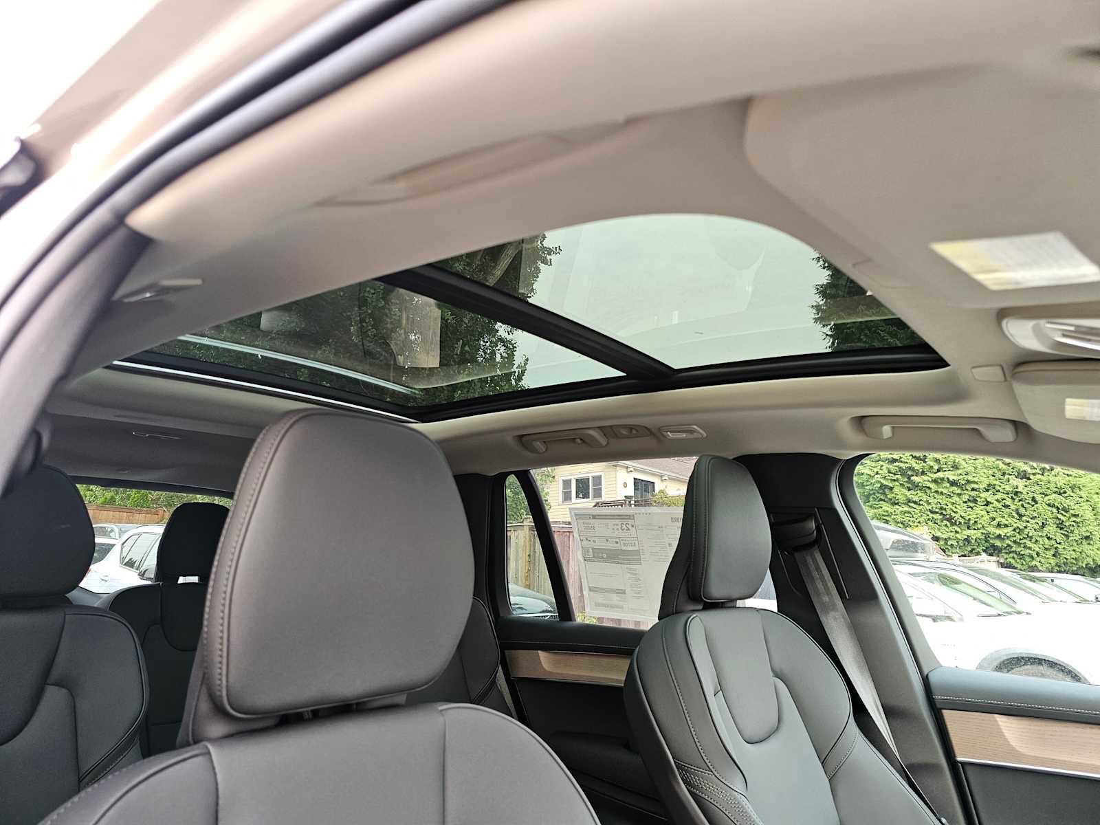 New 2026 Volvo XC90 B6 Plus image 11