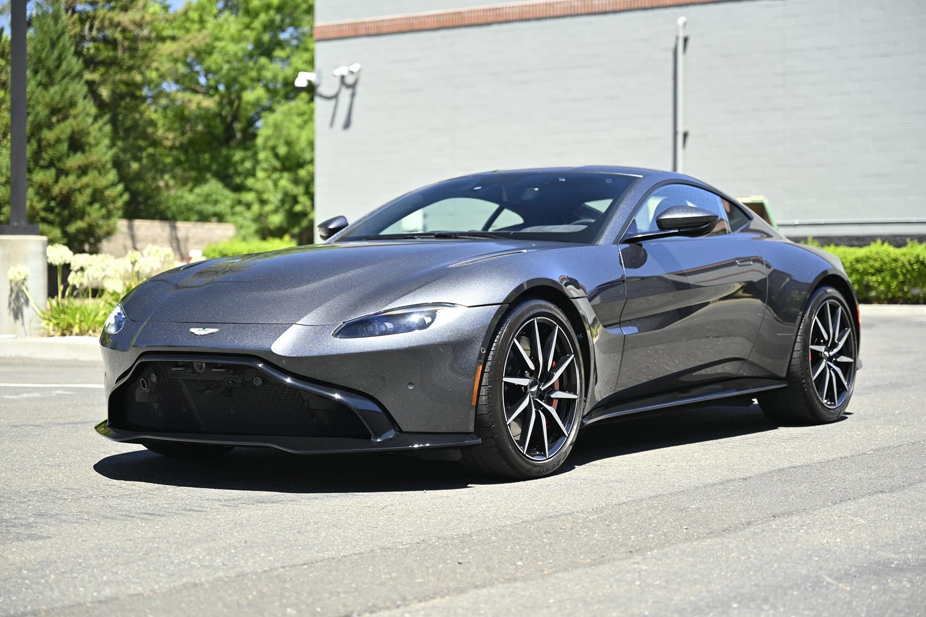 Used 2020 Aston Martin V8 Vantage Coupe RWD image 5