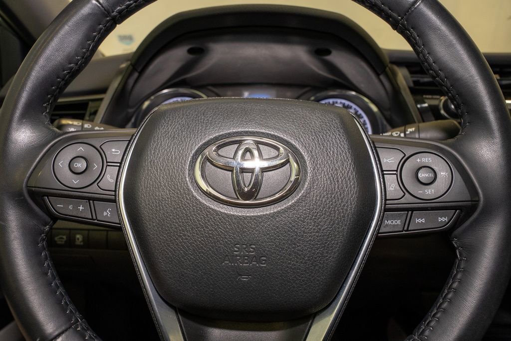 Used 2020 Toyota Camry SE image 17