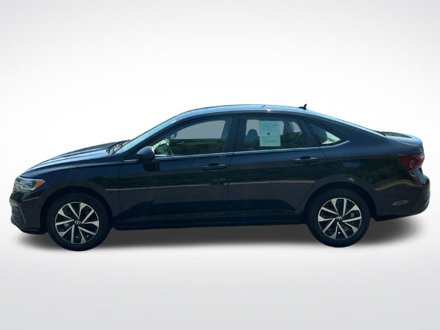 Used 2024 Volkswagen Jetta S FWD image 2