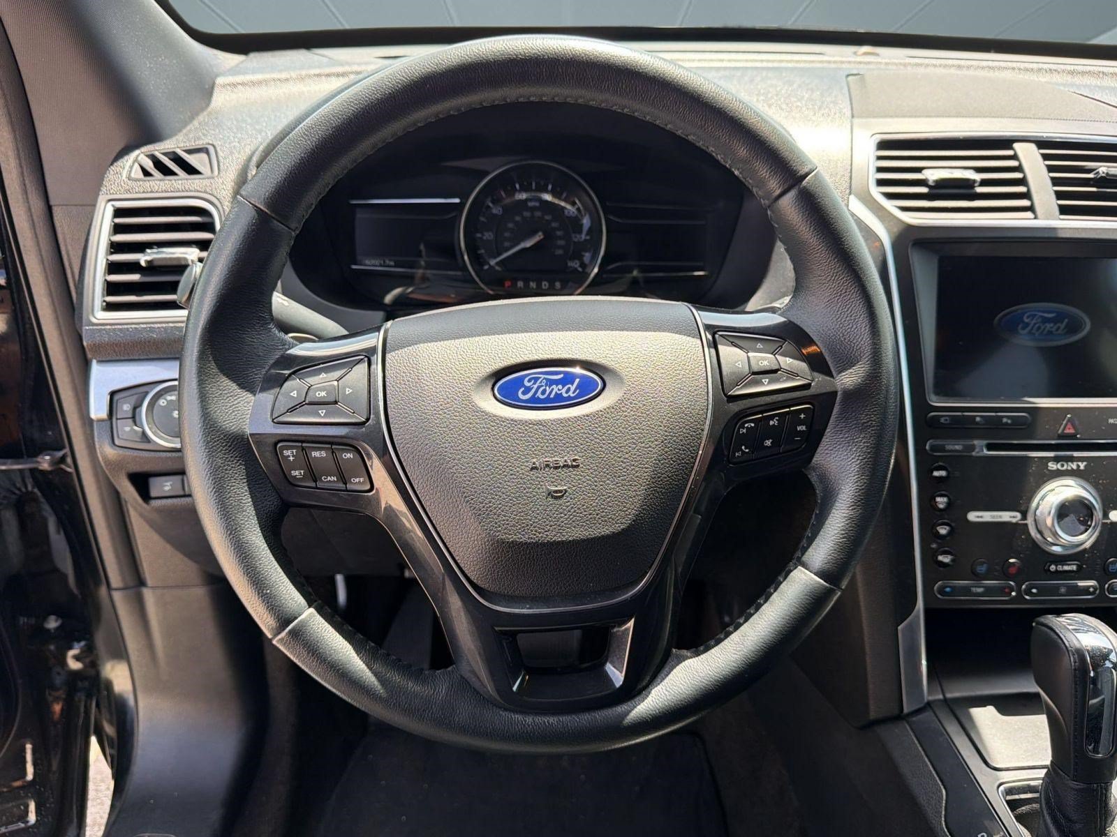 Used 2017 Ford Explorer Limited w/ Equipment Group 301A FWD image 26