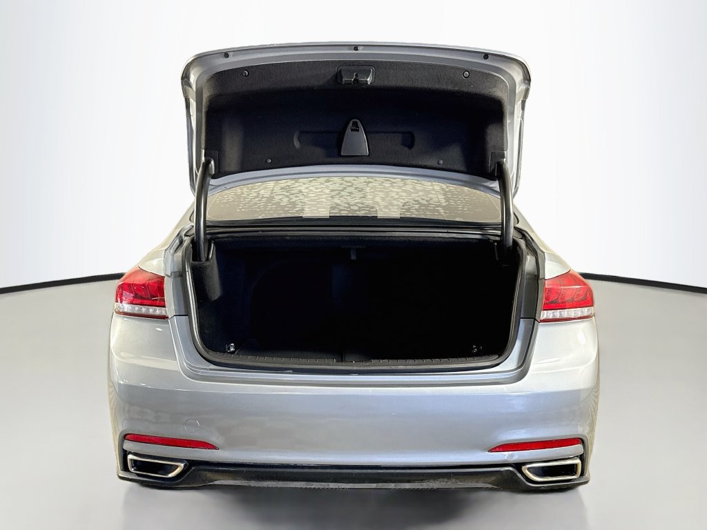 Used 2016 Hyundai Genesis 3.8 AWD/4WD image 34