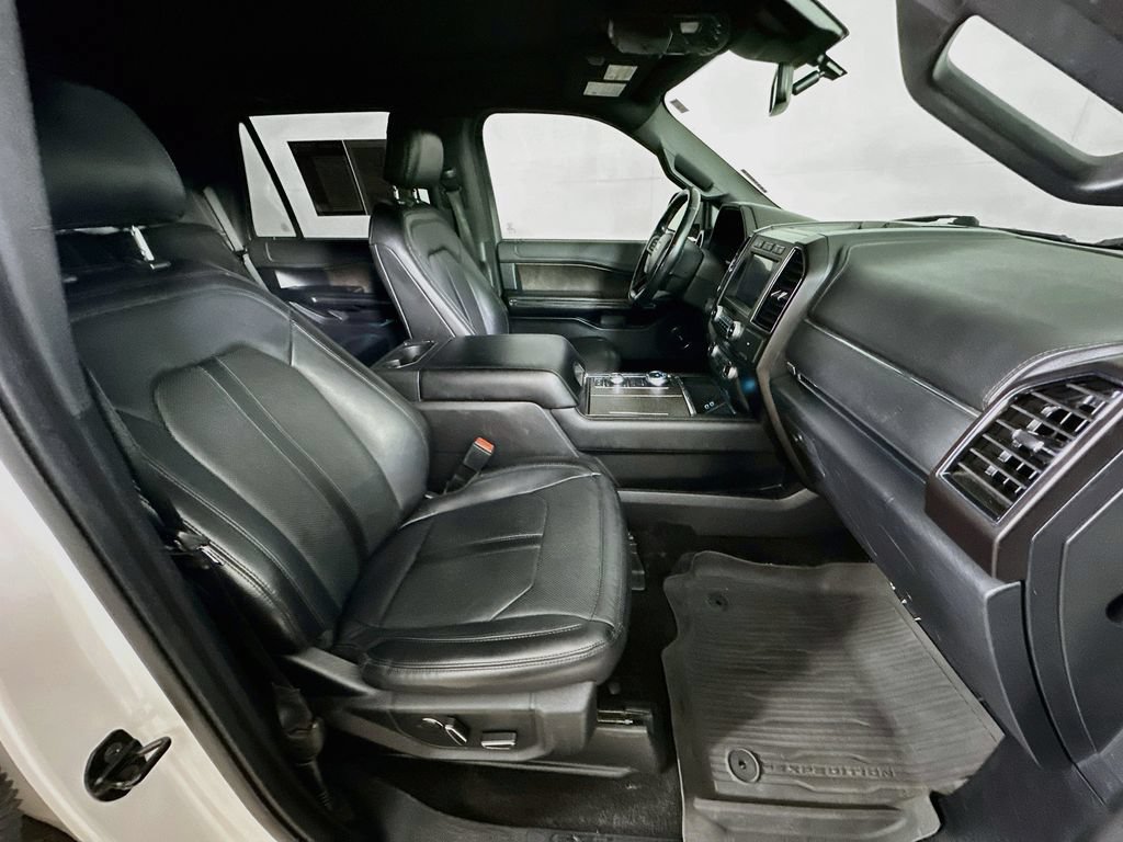 Used 2019 Ford Expedition Limited w/ Special Edition Package AWD/4WD image 13