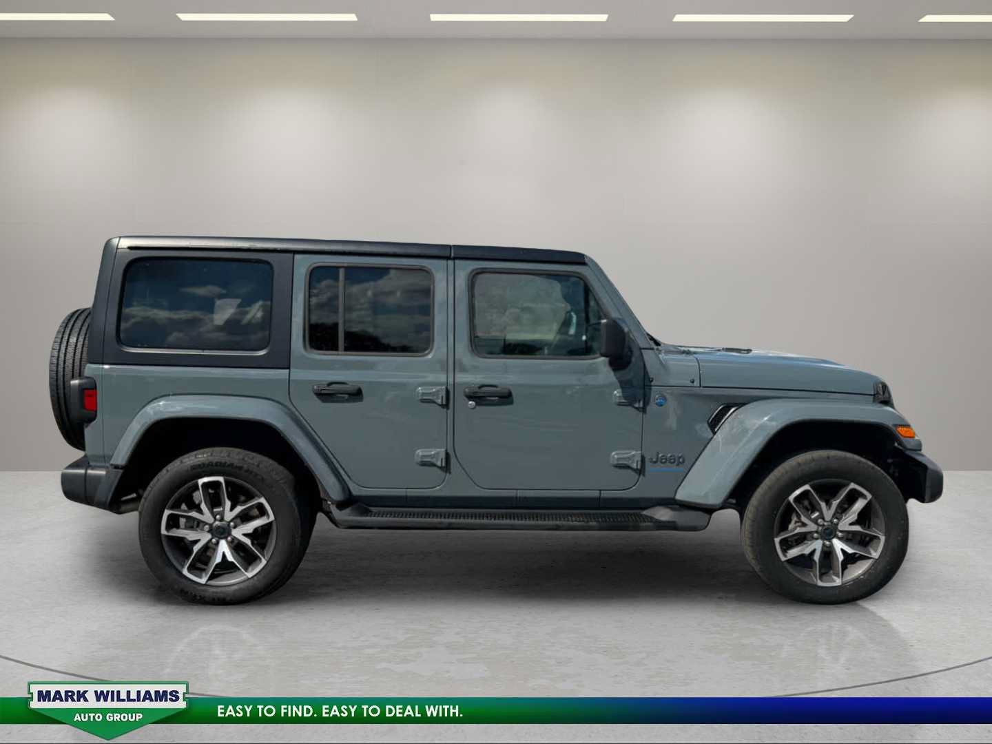 Used 2024 Jeep Wrangler Unlimited w/ Convenience Group AWD/4WD image 69