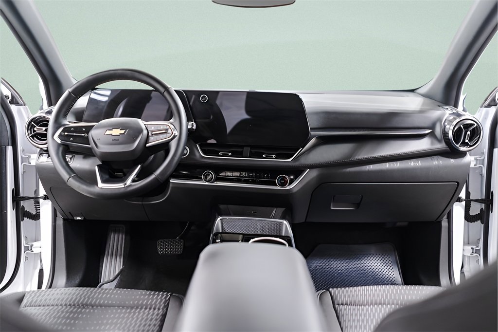 Used 2025 Chevrolet Equinox LT image 9