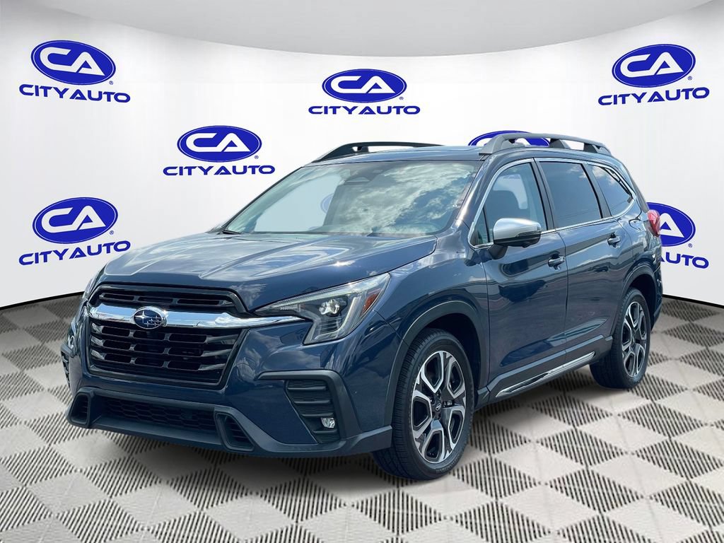 Used 2023 Subaru Ascent Limited w/ Technology Package AWD/4WD image 9
