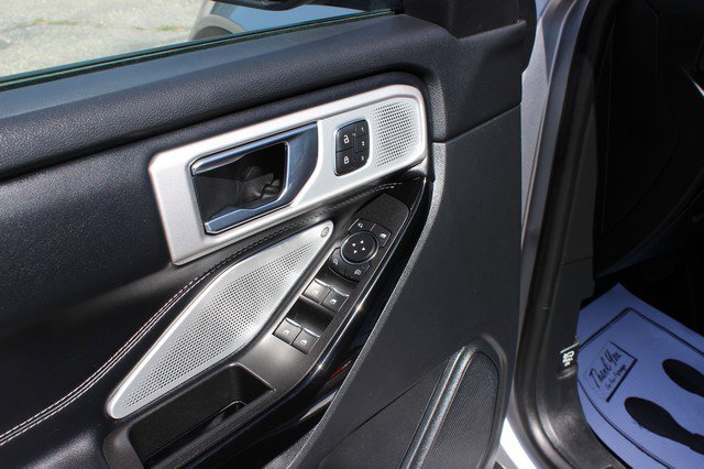 Used 2021 Ford Explorer ST w/ ST Street Pack image 3