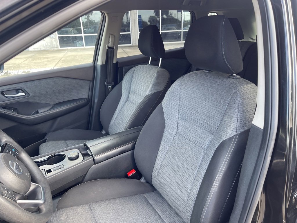 Used 2021 Nissan Rogue SV image 8