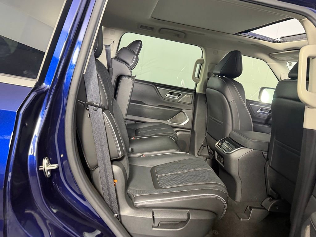Used 2025 INFINITI QX80 Sensory AWD/4WD image 28