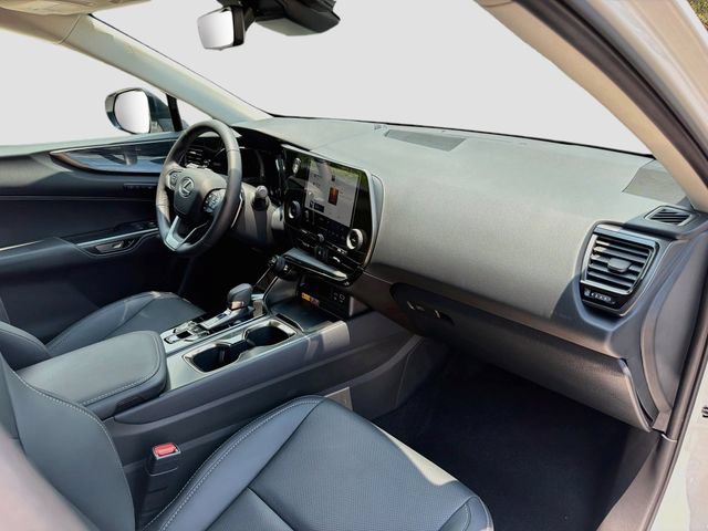 Used 2025 Lexus NX 250 FWD w/ Accessory Package (Z1) image 14