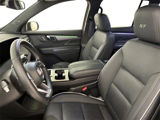 Certified 2025 Buick Enclave Sport Touring image 12