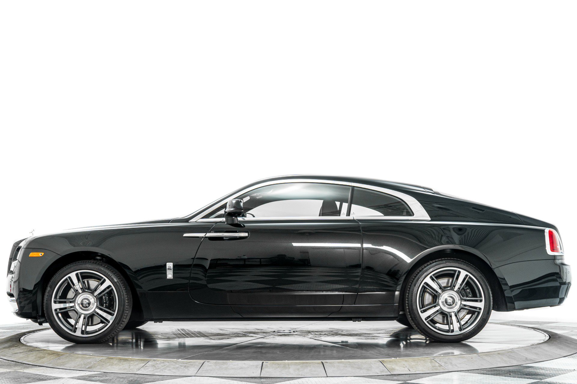 Used 2015 Rolls-Royce Wraith image 6