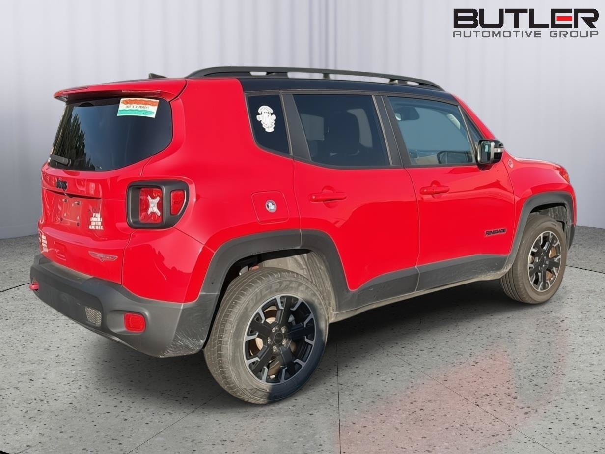 Used 2023 Jeep Renegade Trailhawk AWD/4WD image 6