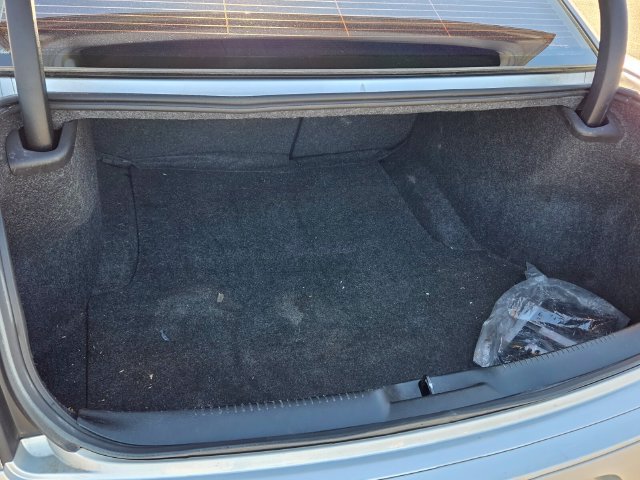 Used 2020 Chrysler 300 S RWD image 7