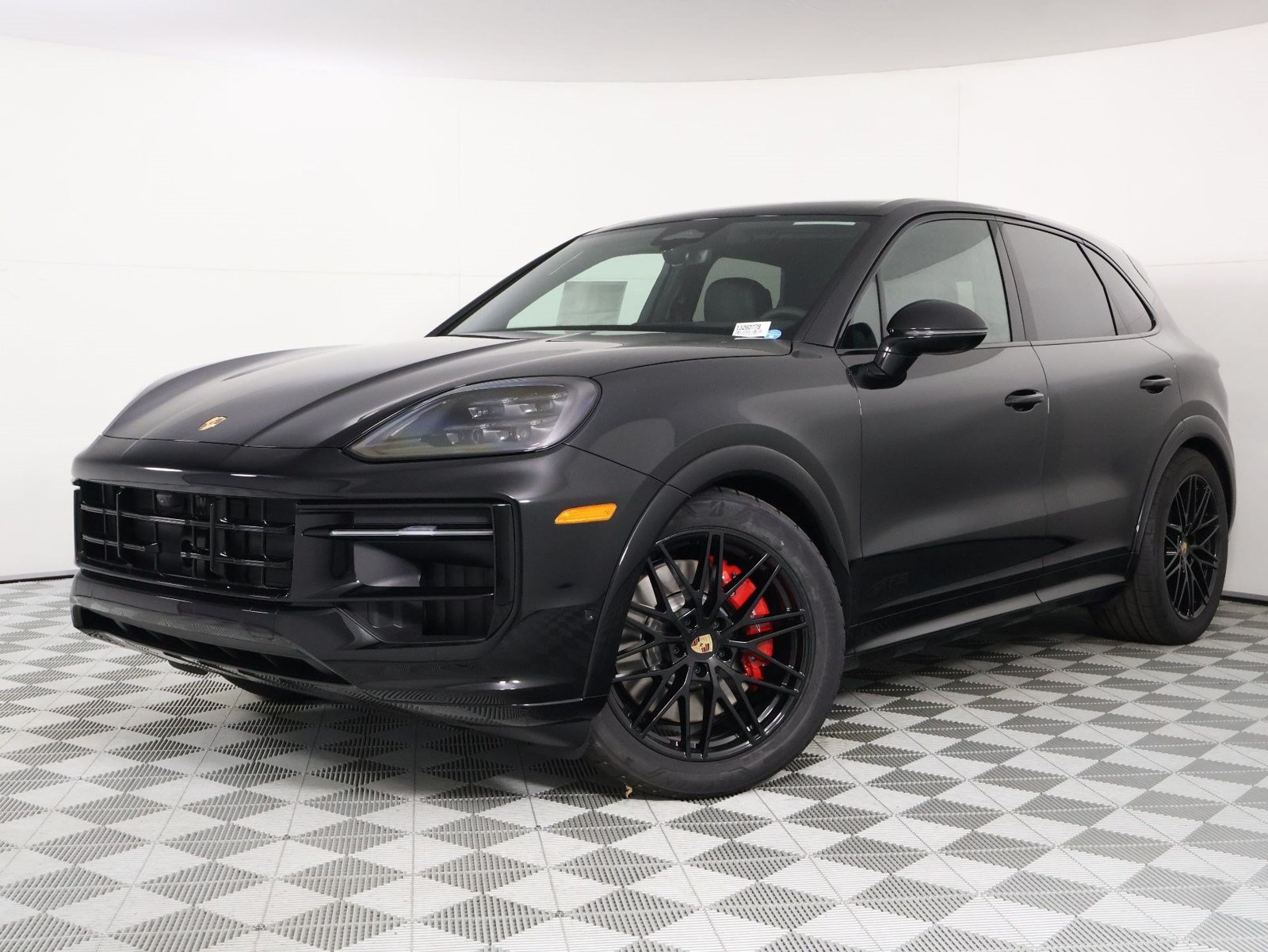 New 2026 Porsche Cayenne GTS AWD/4WD image 1