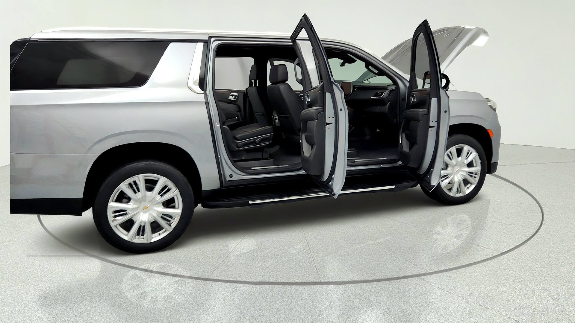 Used 2023 Chevrolet Suburban High Country AWD/4WD image 13