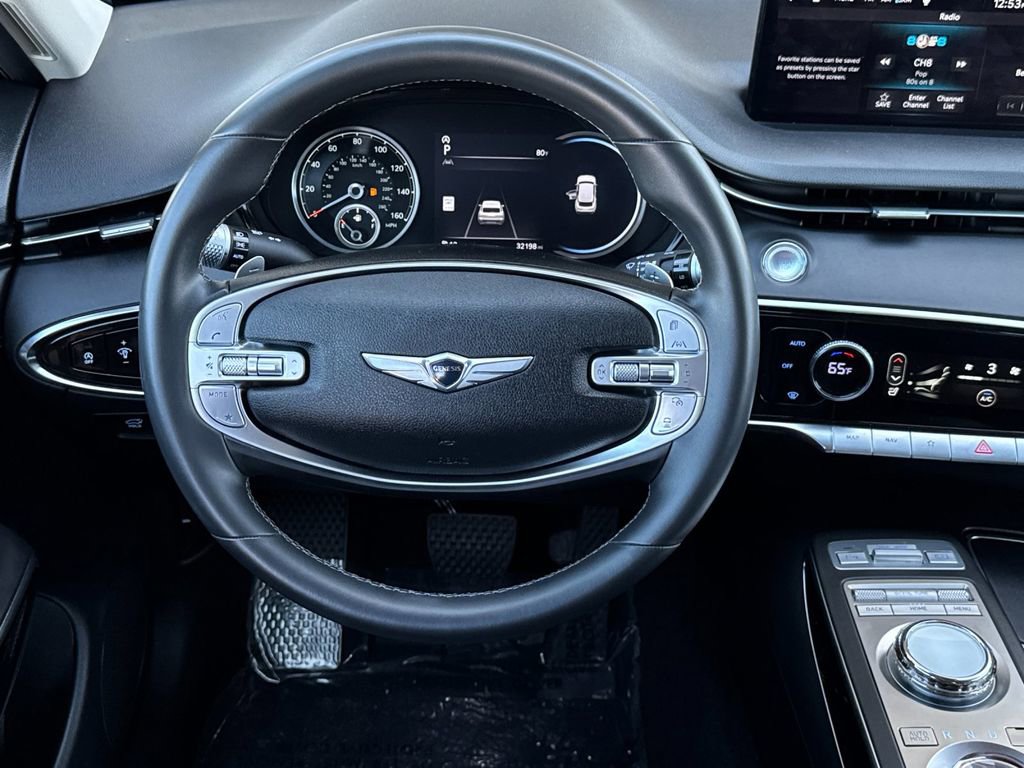 Used 2025 Genesis GV70 2.5T image 13