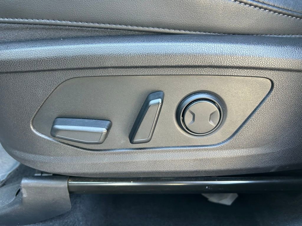 Used 2021 Kia Sorento S image 16