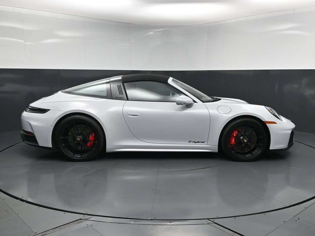 Certified 2025 Porsche 911 Targa 4 GTS AWD/4WD image 13