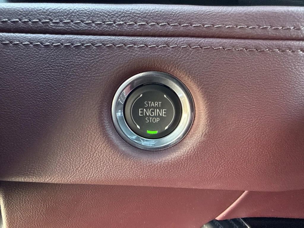 New 2026 Cadillac Escalade Luxury w/ Touring Package image 29