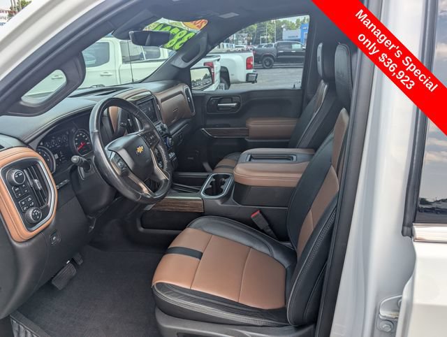 Used 2022 Chevrolet Silverado 1500 High Country w/ Technology Package AWD/4WD image 15