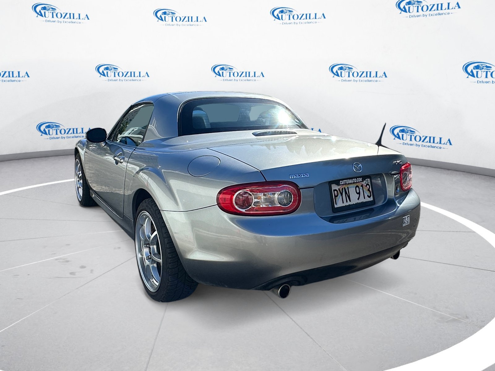 Used 2009 MAZDA MX-5 Miata Grand Touring RWD image 3