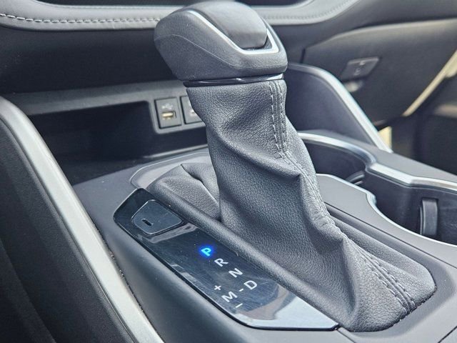 Used 2024 Toyota Highlander LE image 19