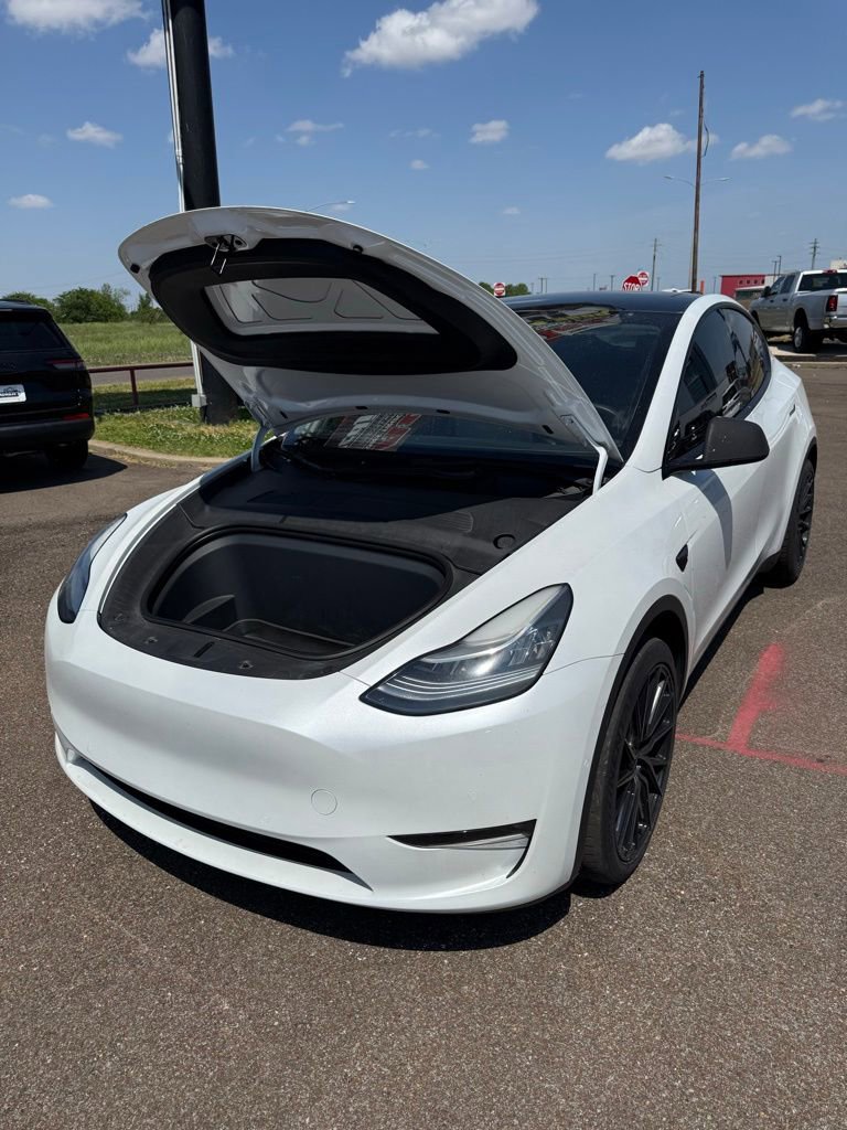 Used 2021 Tesla Model Y Long Range image 19