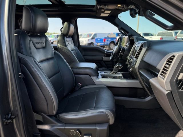 Certified 2018 Ford F150 Raptor w/ Equipment Group 802A Luxury image 18