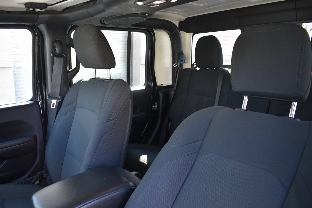 Used 2022 Jeep Gladiator Sport image 10