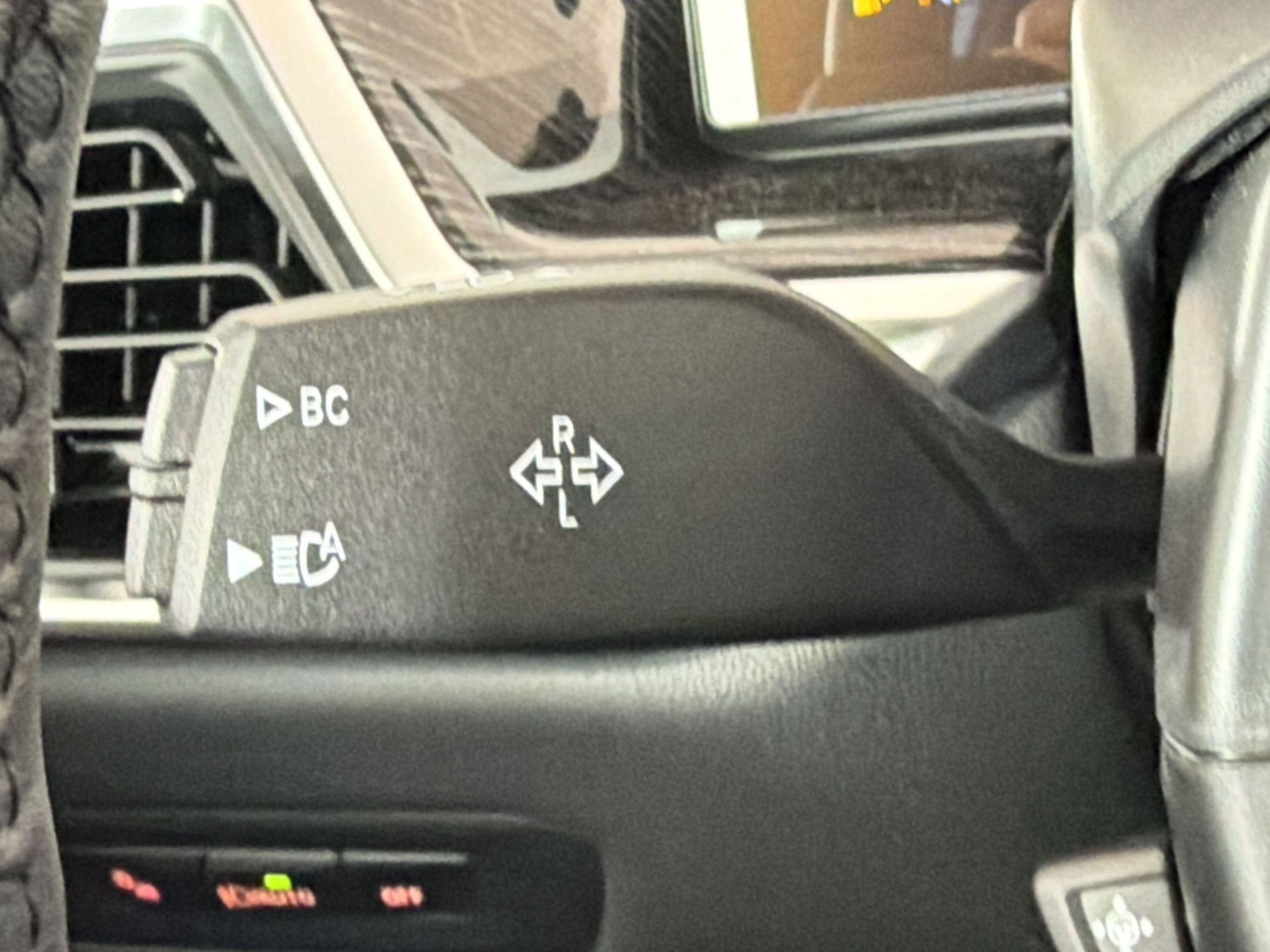 New 2026 BMW X5 xDrive40i w/ M Sport Package AWD/4WD image 27