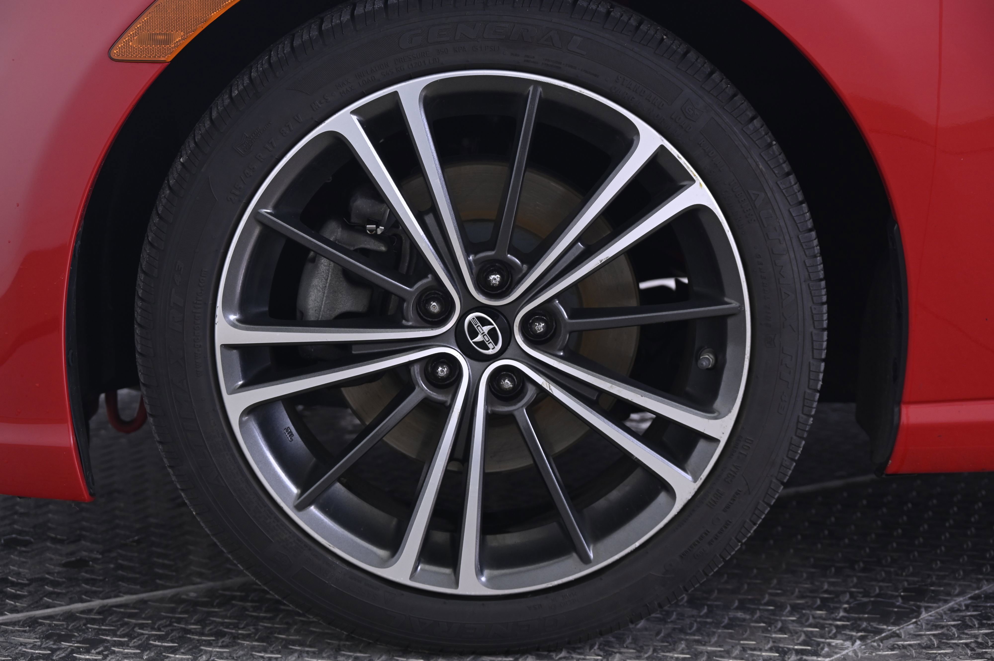 Used 2013 Scion FR-S image 12