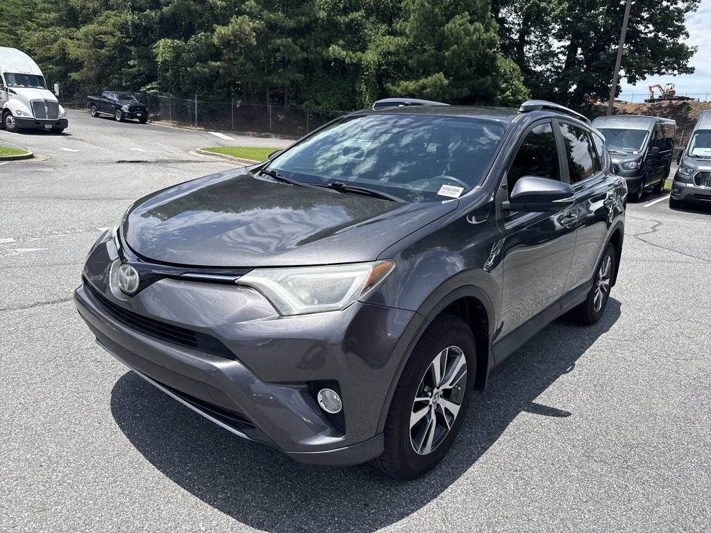 Used 2017 Toyota RAV4 XLE FWD image 3