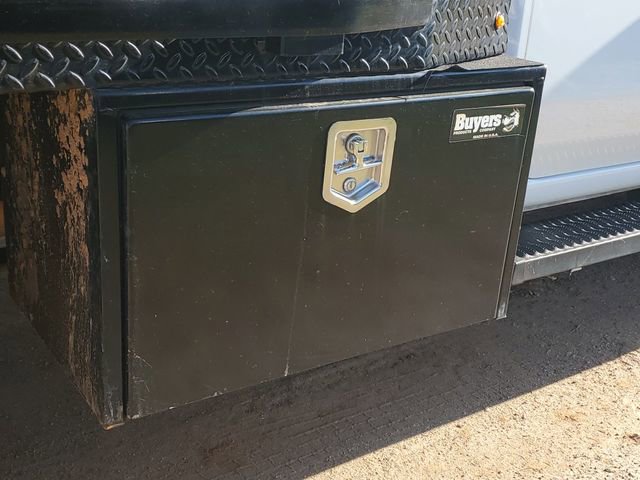 Used 2023 GMC Sierra 3500 Pro w/ Convenience Package image 8