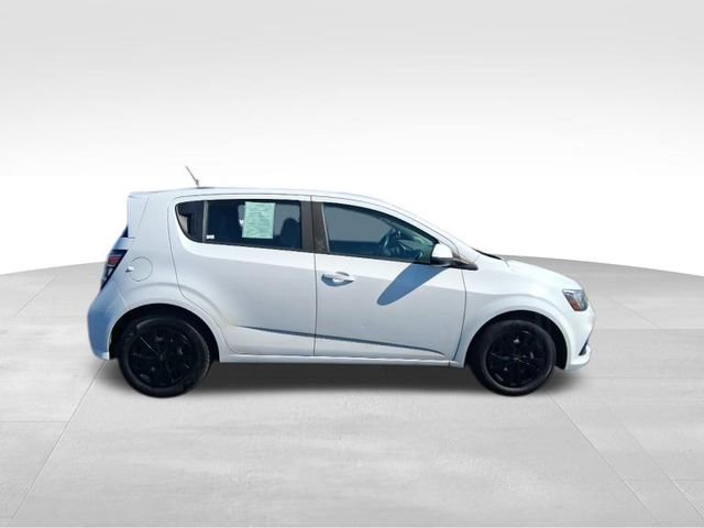 Used 2017 Chevrolet Sonic LT FWD image 5