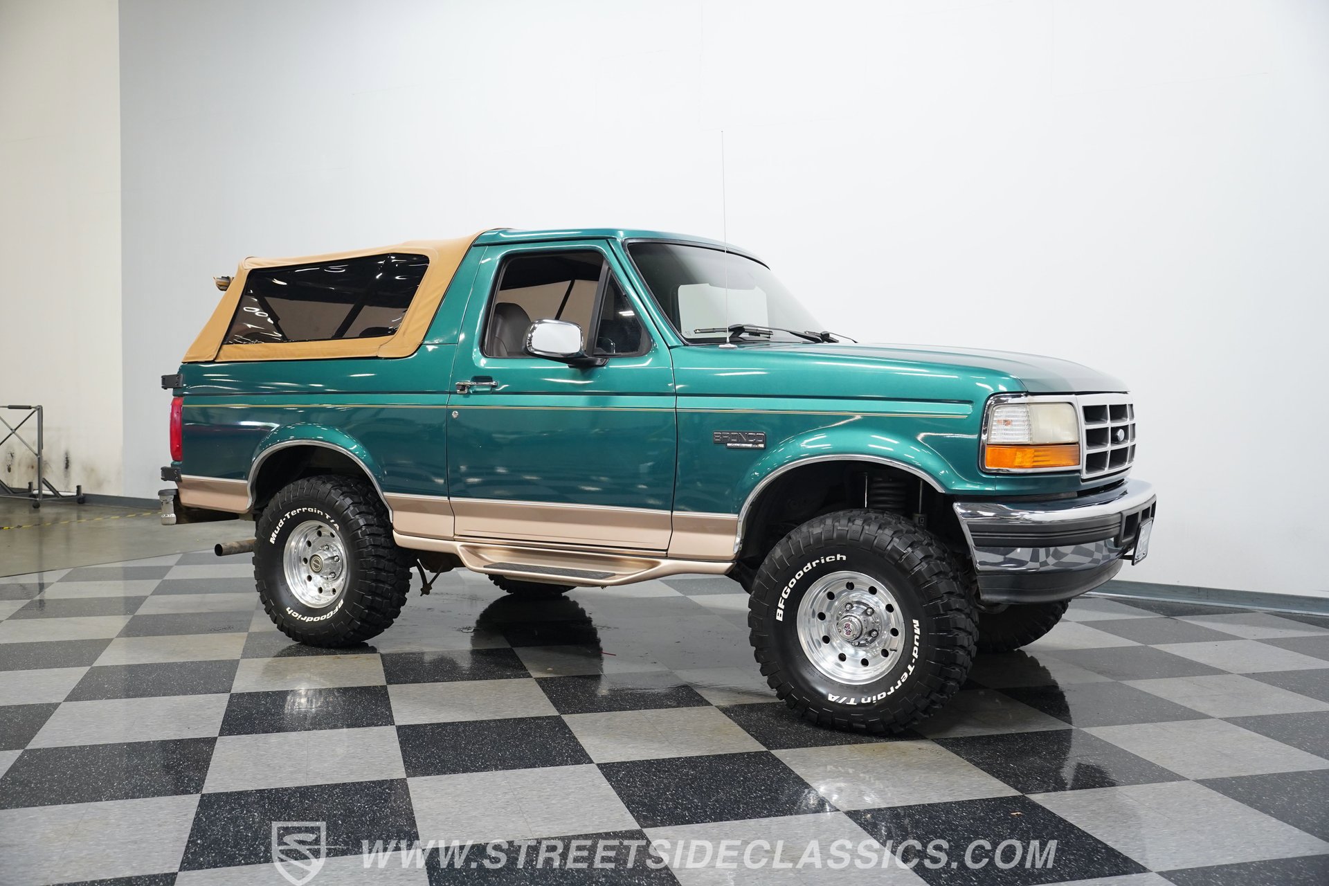 Used 1996 Ford Bronco Eddie Bauer image 15