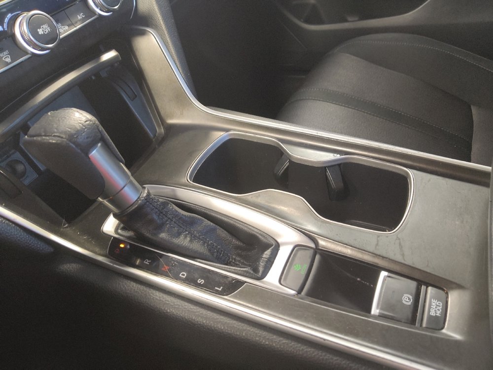 Used 2018 Honda Accord EX image 26