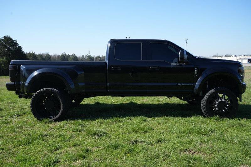 Used 2020 Ford F450 Platinum w/ FX4 Off-Road Package image 4