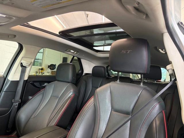 Used 2023 Buick Envision Essence w/ Sport Touring Package image 34