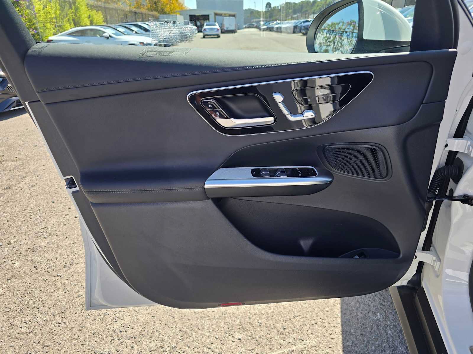 Used 2024 Mercedes-Benz GLC 300 4MATIC image 18