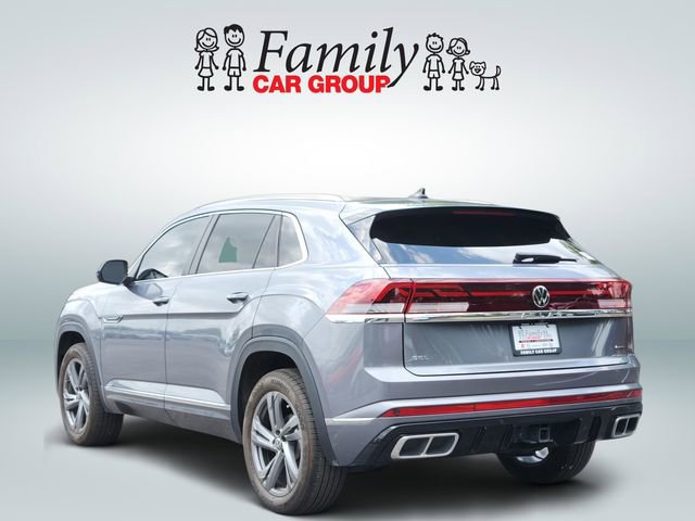 Used 2024 Volkswagen Atlas Cross Sport SEL R-Line AWD/4WD image 3