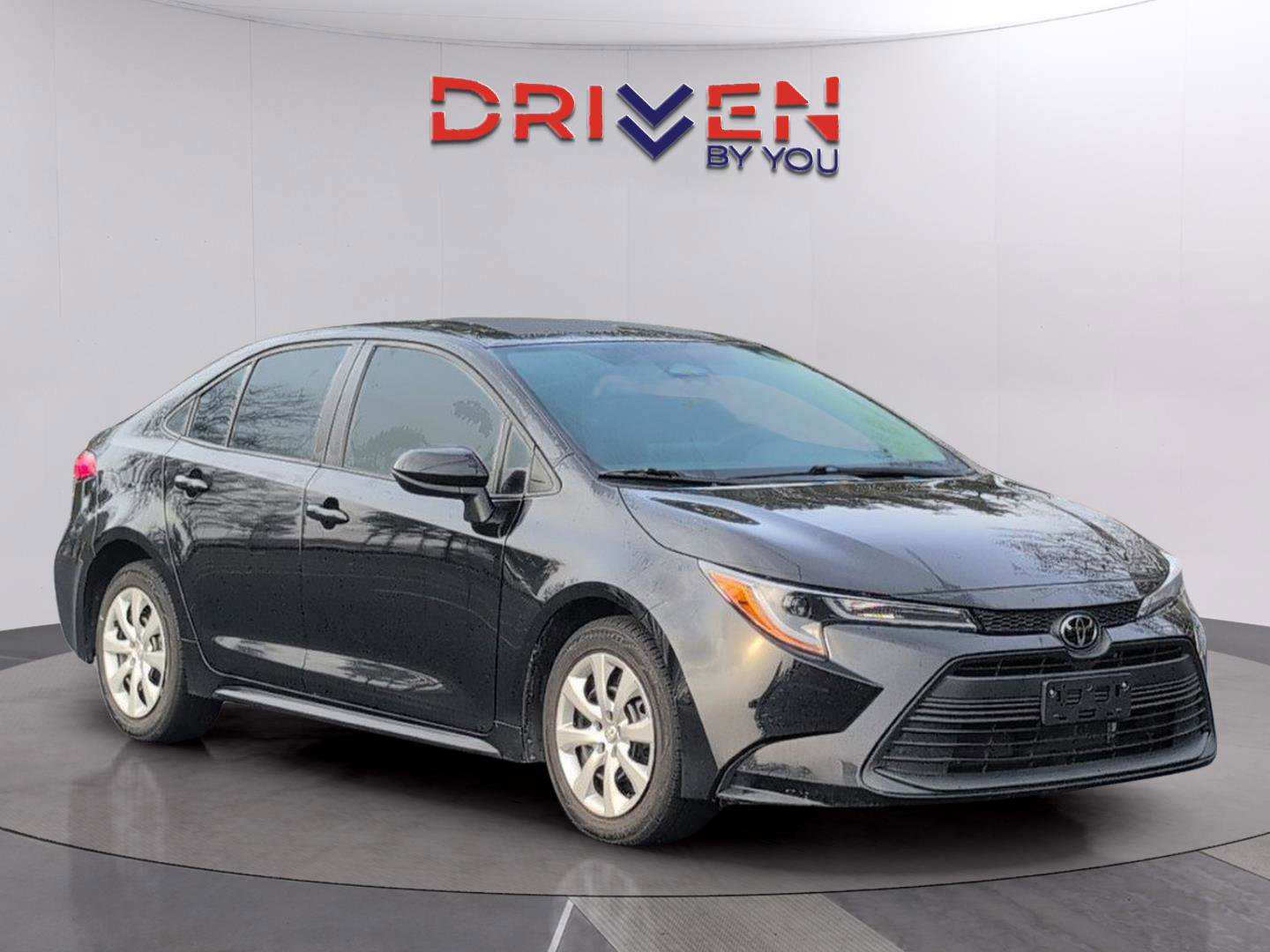 Used 2024 Toyota Corolla LE image 7