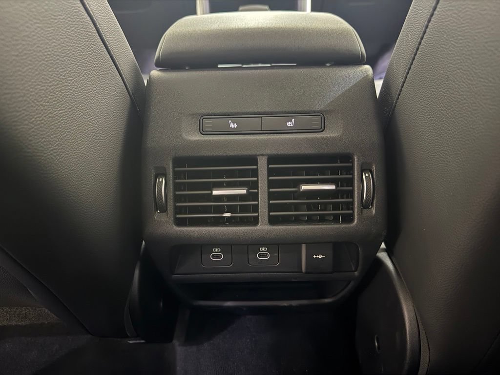 Used 2025 Land Rover Discovery Sport S AWD/4WD image 32