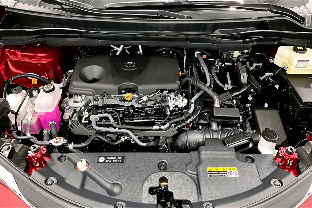 Used 2026 Toyota Sienna XLE FWD image 11